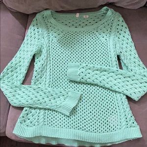 Women’s mint color sweater XS